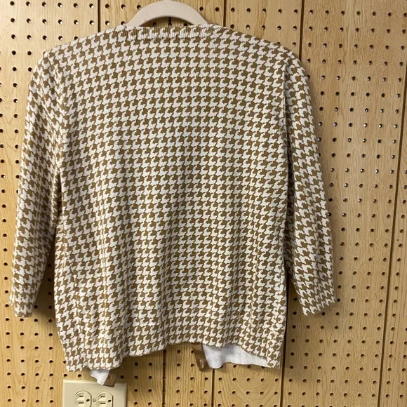 Talbots cute Geometric Sweater - Picture 2 of 5